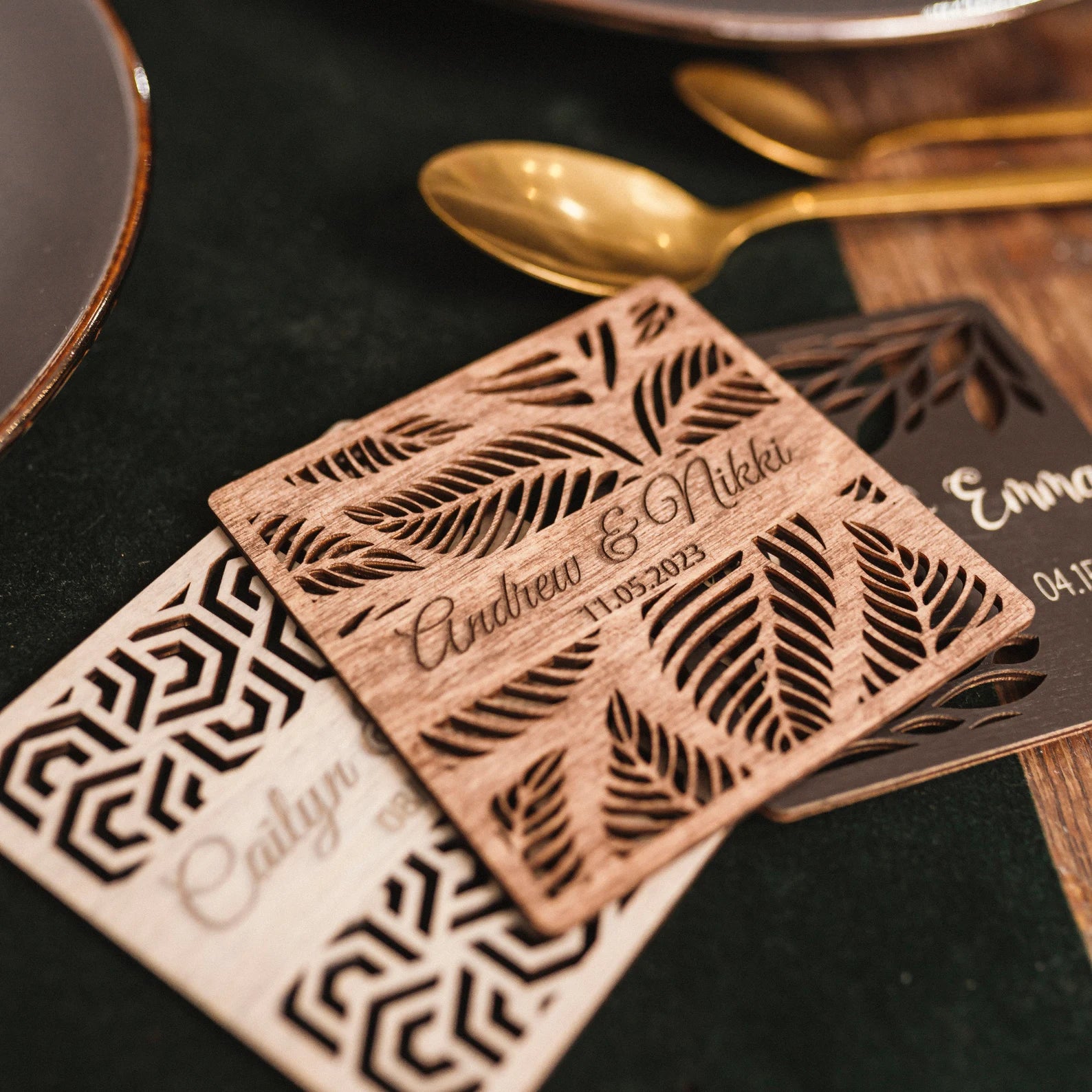 Cadeaux de mariage personnalisés pour les invités en vrac, sous-verres en bois personnalisés avec motif découpé