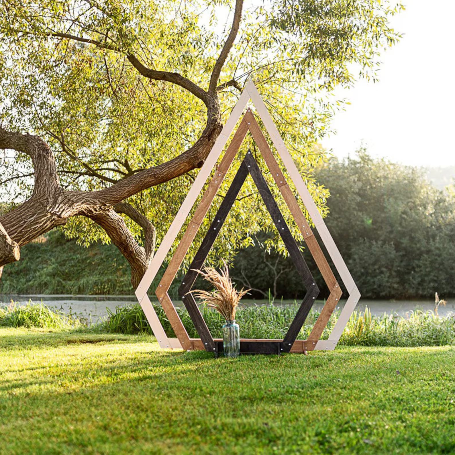 Wooden Wedding Arch: Hexagon, Triangle & Ruby-Shaped Wooden Arbor Backdrop