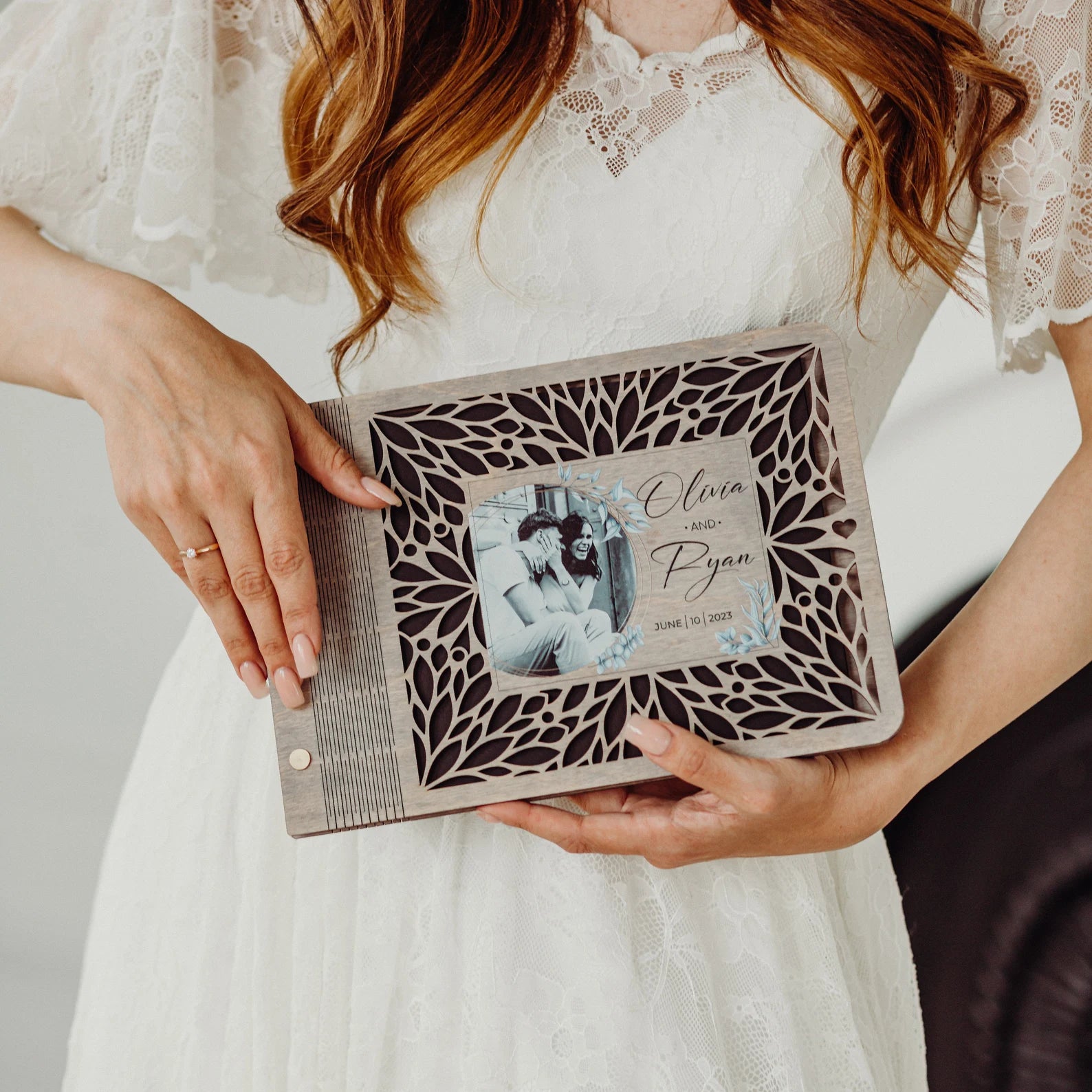 Personalisiertes Hochzeitsgästebuch mit Bild, individuelles Notizbuch mit Holzeinband