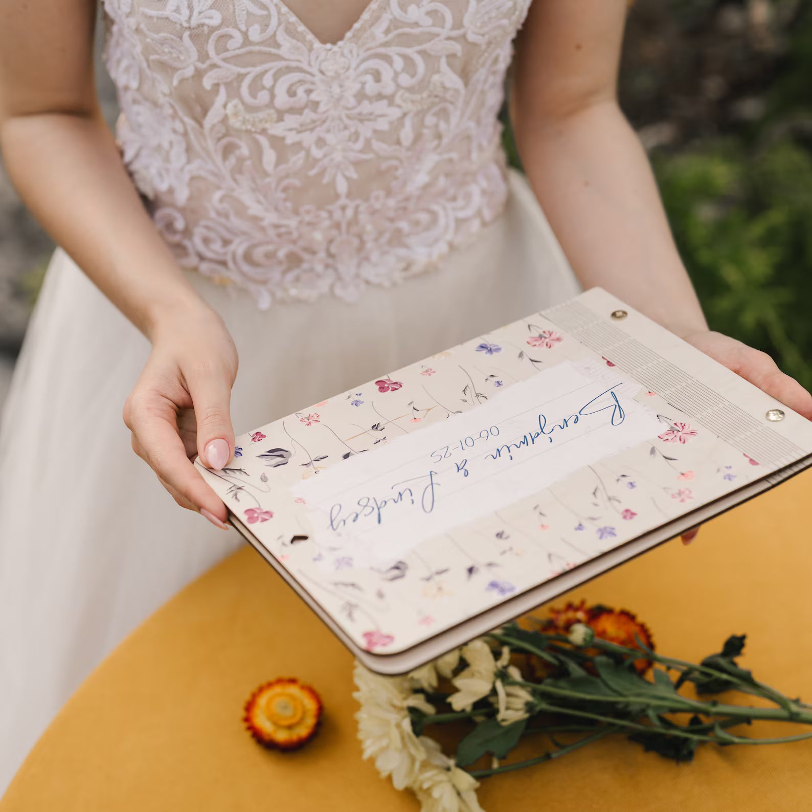 Livre d'or de mariage rétro personnalisé