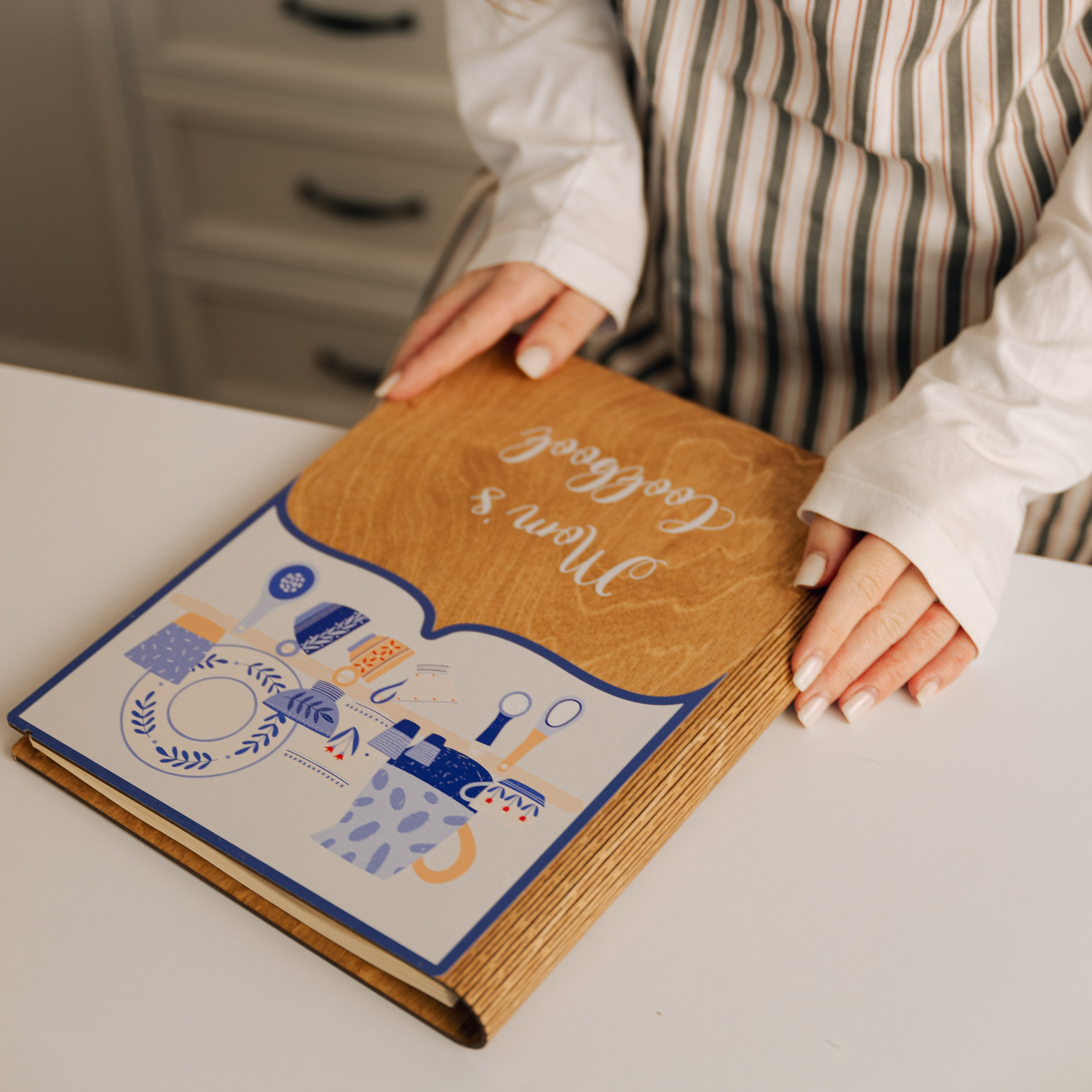 Personalized Recipe Book with Wooden Cover, Mediterranean Style Kitchen Decor