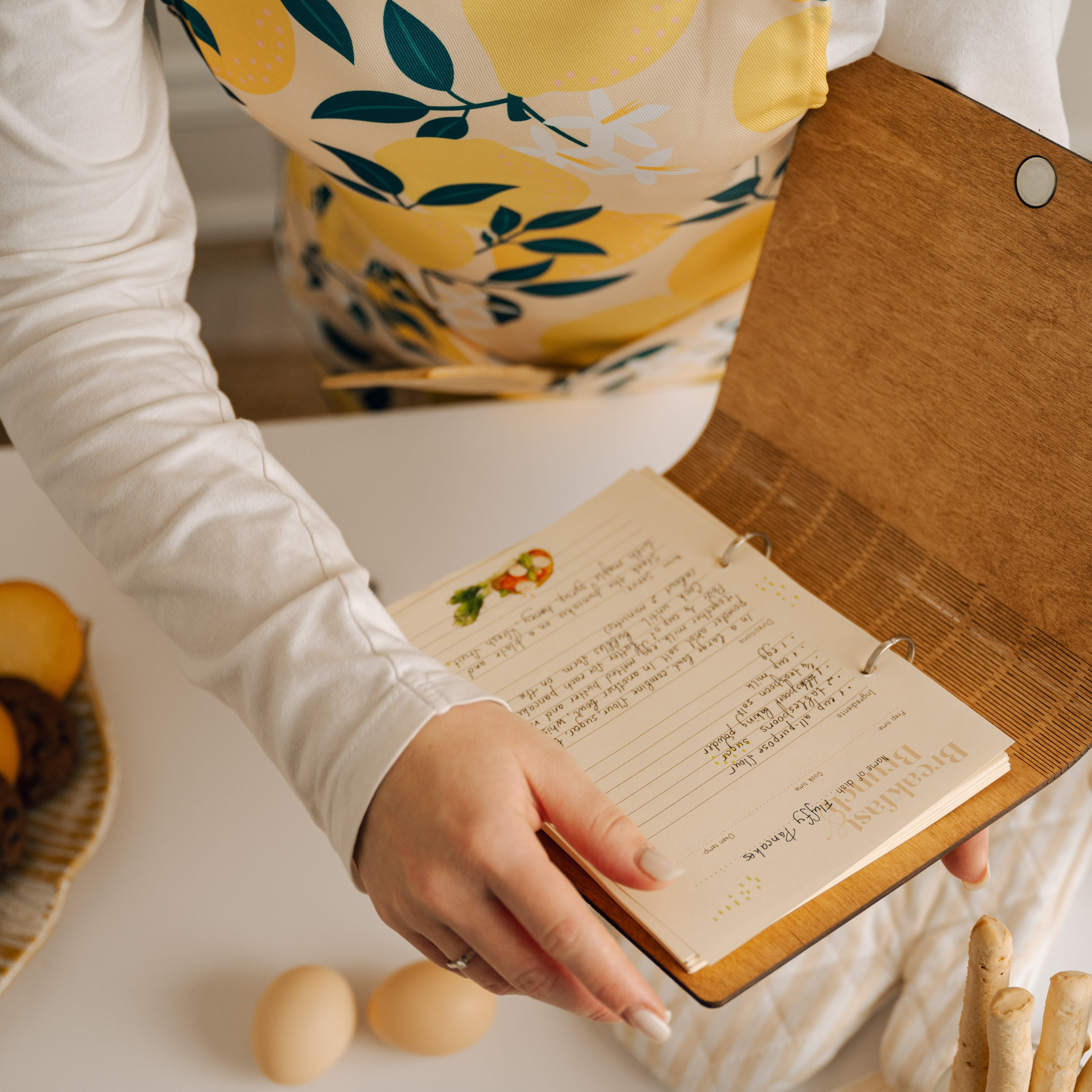 Personalized Recipe Book with Wooden Cover, Mediterranean Style Kitchen Decor