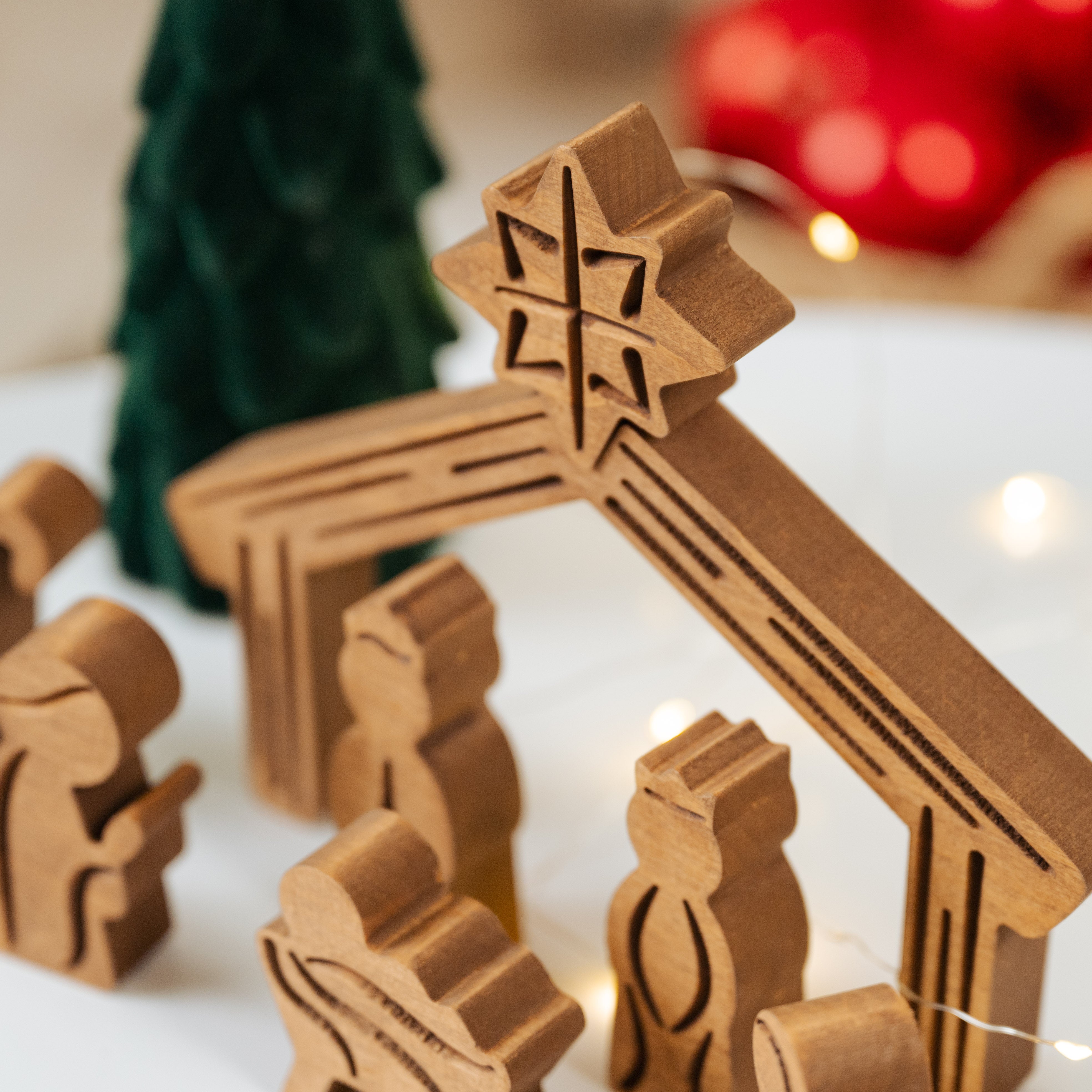 Personalisierter Adventskalender mit Stern &amp; optionalen Haken &amp; Leinensäckchen