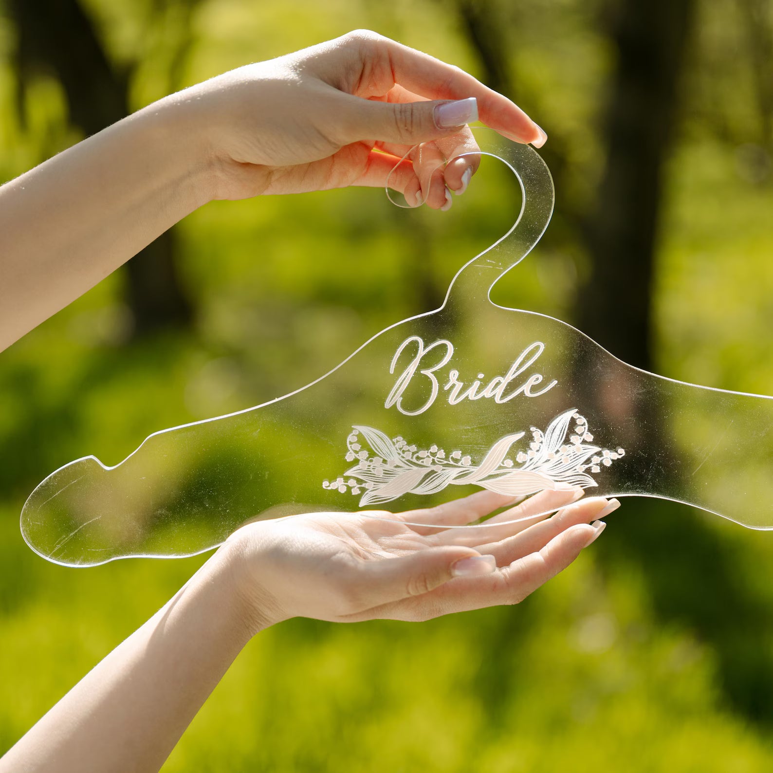 Personalized Acrylic Wedding Dress Hanger: Bride & Bridesmaids Gift