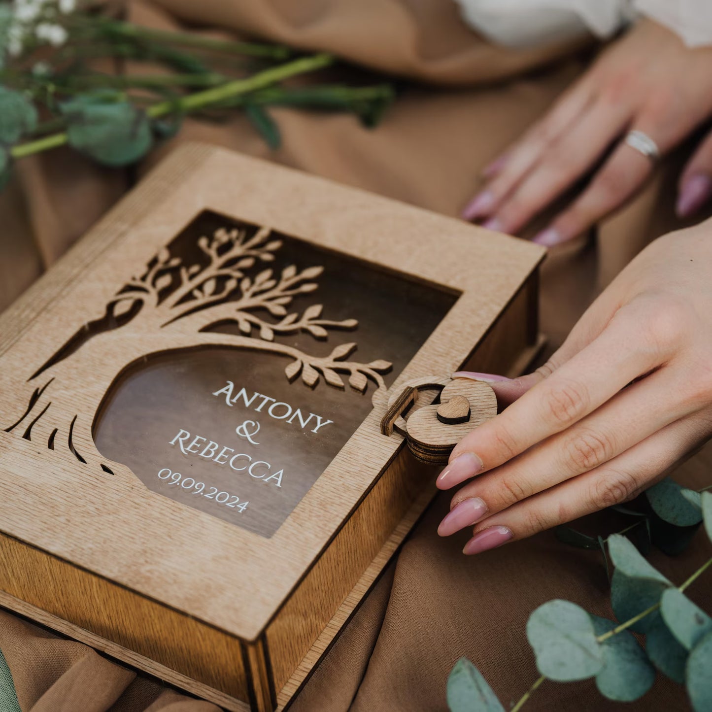 Custom Wedding Memory Box, Rustic Wedding Keepsake Book